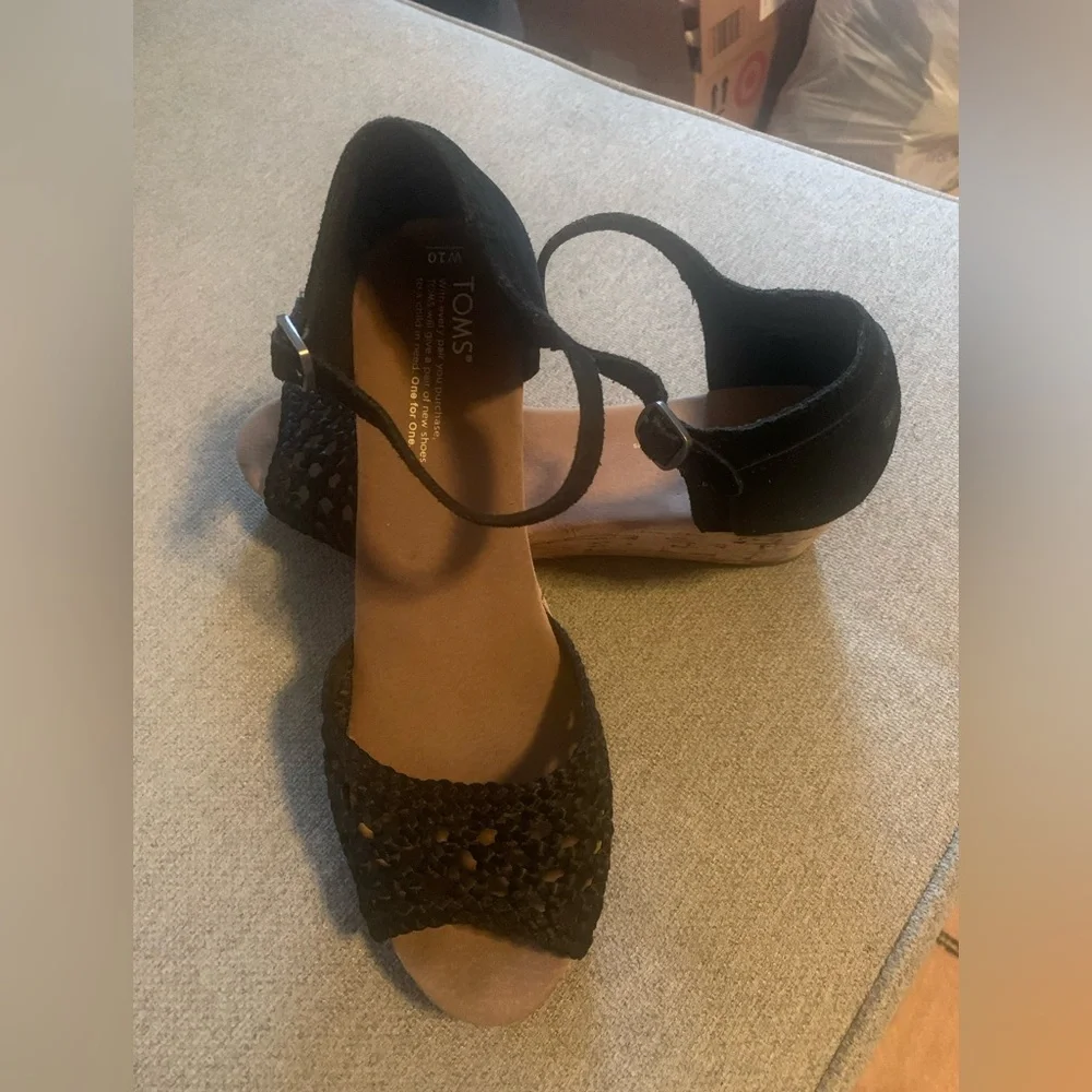 Toms Black Woven Platform Sandal with Ankle Strap